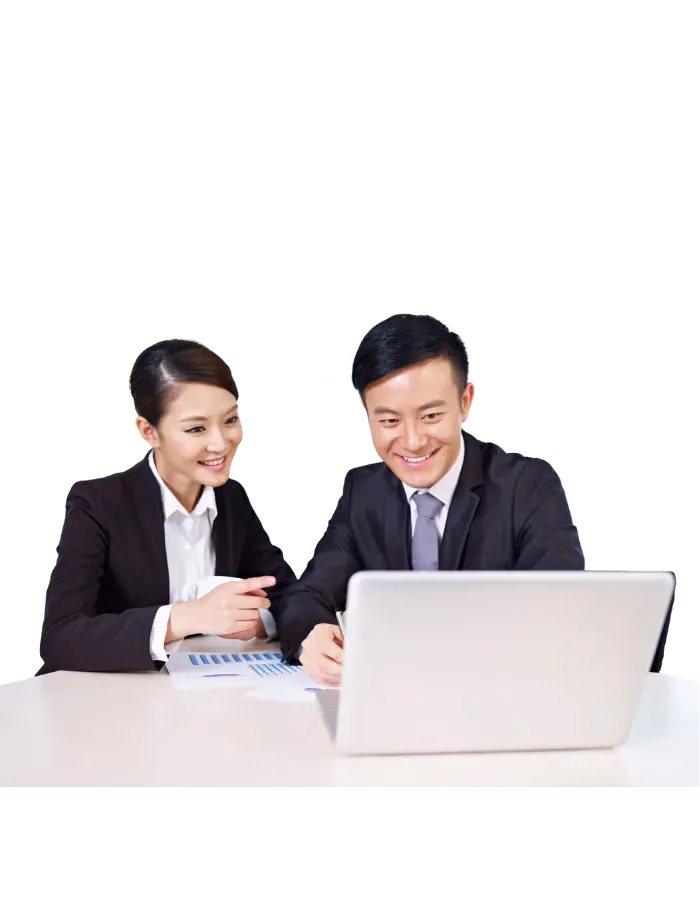 People with a laptop comparing Aircall, CloudTalk and Squarespace